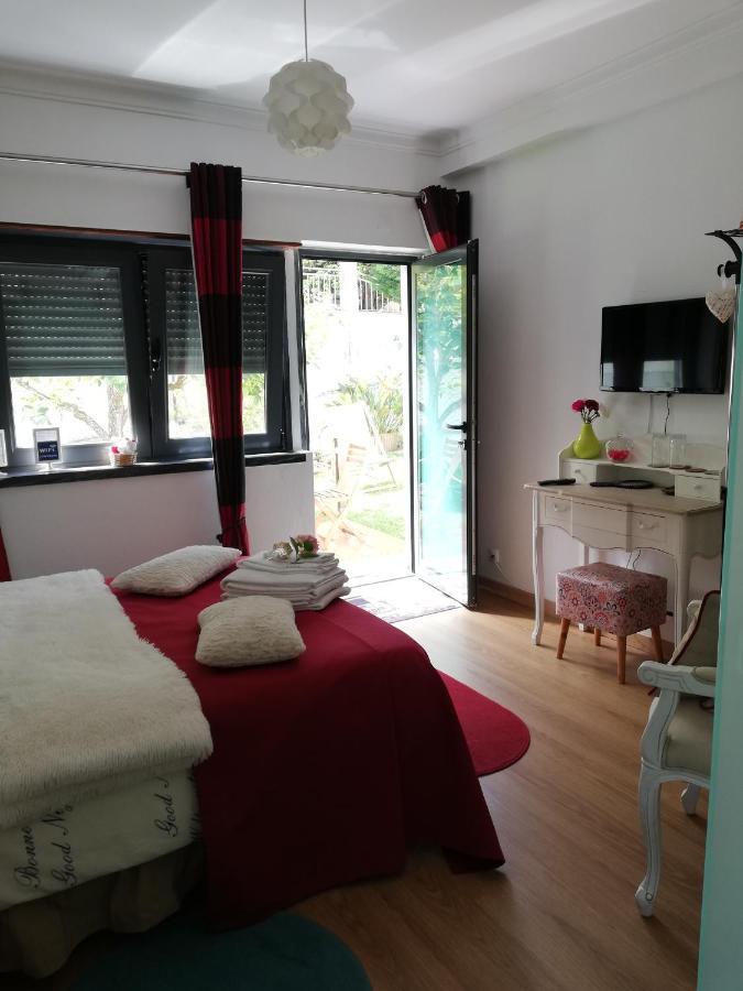 Moradia No Seixal Ericeira Hotel Bagian luar foto